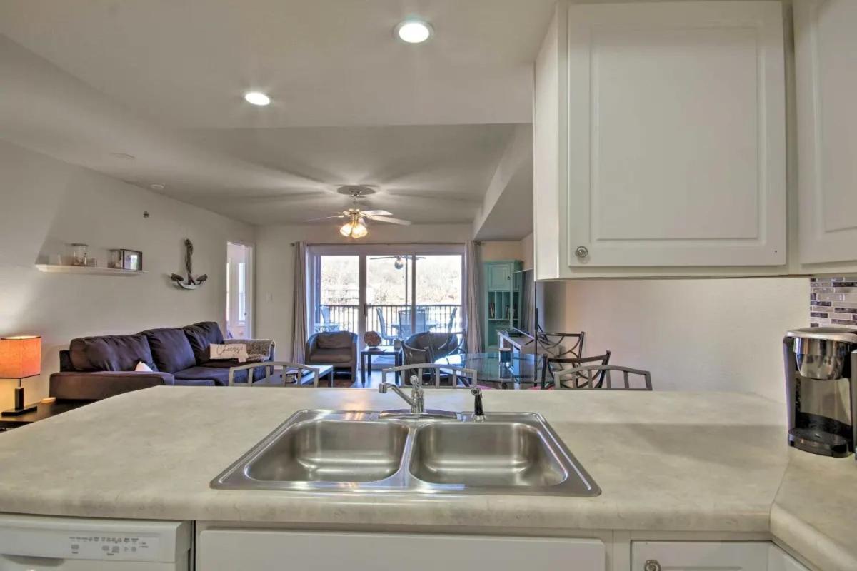 Waterfront Condo With Boat Slip! 레이크오자크 외부 사진